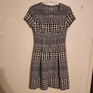 Eliza J Black & White Houndstooth Dress Front 2 Way Zipper With Pockets Size 4